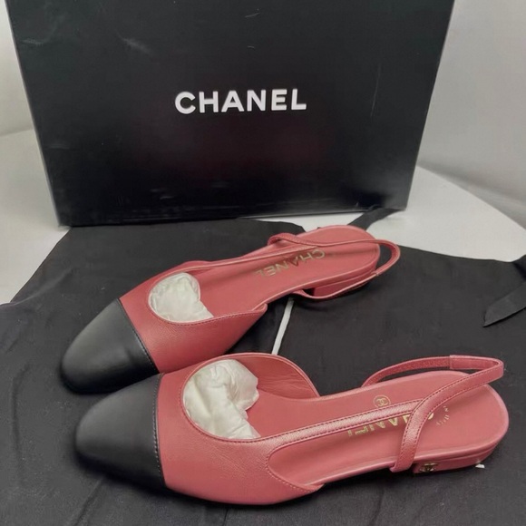 CHANEL Shoes - CHANEL Pink and Black Slingback Flats